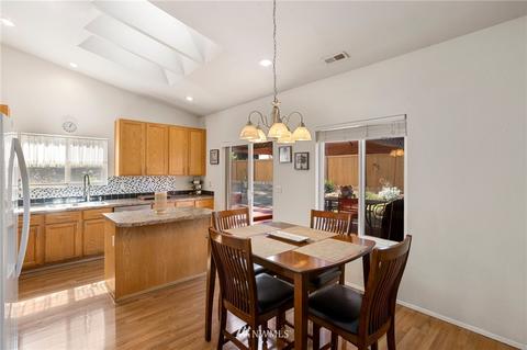 1204 198th St E, Spanaway, WA 98387 photo 5