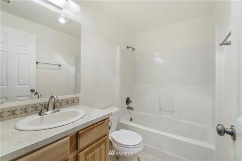 4016 225th St E, Spanaway, WA 98387 photo 14