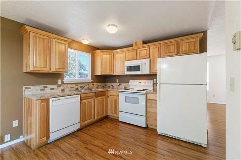 4016 225th St E, Spanaway, WA 98387 photo 8