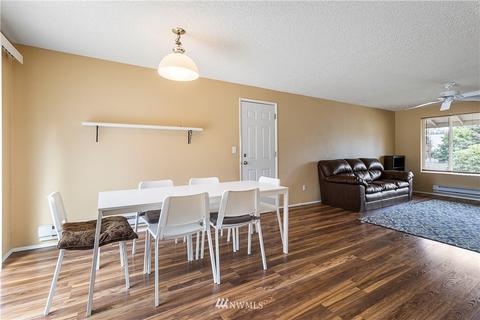 205 2nd St E, Roy, WA 98580 photo 8