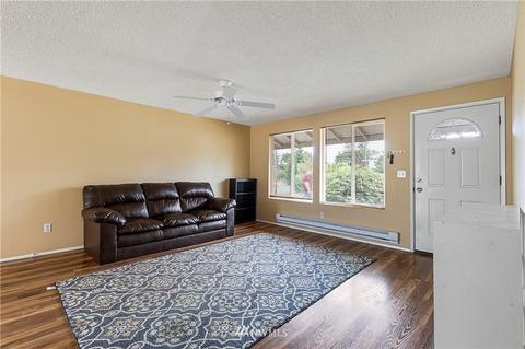 205 2nd St E, Roy, WA 98580 photo 5