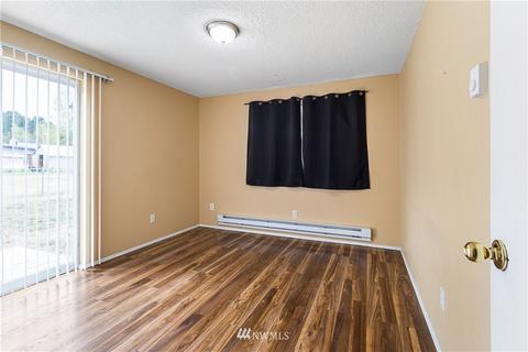 205 2nd St E, Roy, WA 98580 photo 14