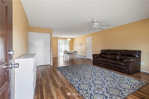 205 2nd St E, Roy, WA 98580 photo 4