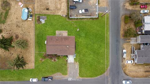 205 2nd St E, Roy, WA 98580 photo 2
