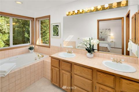 10904 NE 197th St, Bothell, WA 98011 photo 23