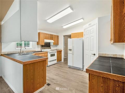 20621 46th Ave E, Spanaway, WA 98387 photo 2