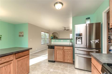 108 Silvernail St NE, Orting, WA 98360 photo 10