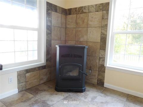 71 E Falls Pl, Belfair, WA 98528 photo 8