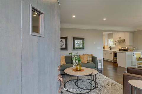 106 Bridgeway, Everett, WA 98201 photo 1