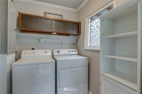 106 Bridgeway, Everett, WA 98201 photo 32