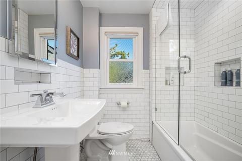 2607 Royal Ct E, Seattle, WA 98112 photo 22