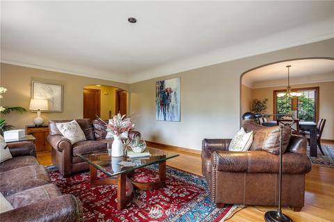 2607 Royal Ct E, Seattle, WA 98112 photo 7