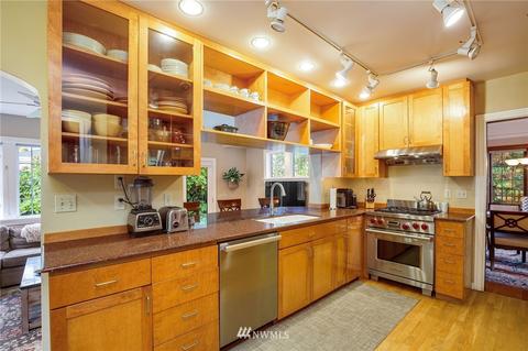 2607 Royal Ct E, Seattle, WA 98112 photo 10
