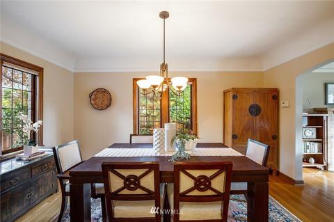 2607 Royal Ct E, Seattle, WA 98112 photo 8