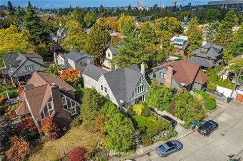 2607 Royal Ct E, Seattle, WA 98112 photo 30