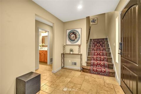 2509 Everett Ave E, Seattle, WA 98102 photo 6