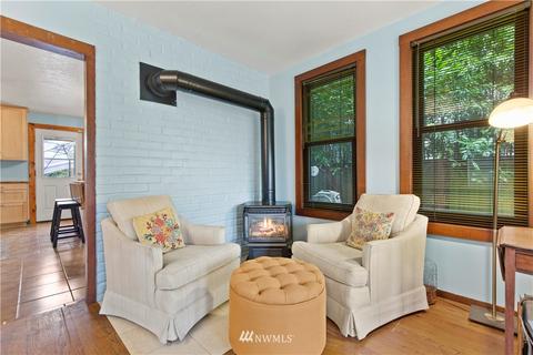 907 N 68th St, Seattle, WA 98103 photo 7
