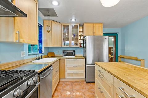 907 N 68th St, Seattle, WA 98103 photo 13