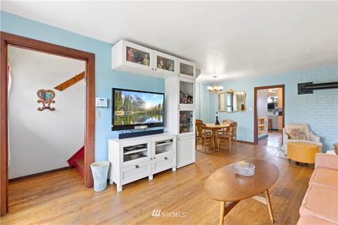 907 N 68th St, Seattle, WA 98103 photo 6