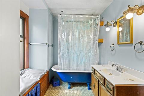 907 N 68th St, Seattle, WA 98103 photo 21