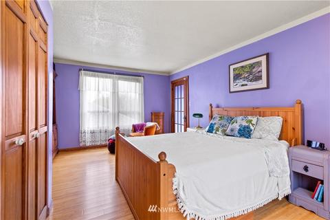 907 N 68th St, Seattle, WA 98103 photo 24