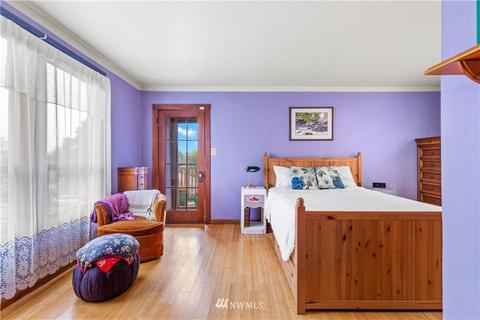 907 N 68th St, Seattle, WA 98103 photo 22