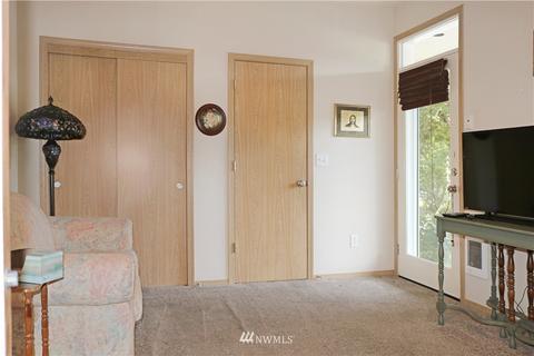 3370 Pine St, Longview, WA 98632 photo 8