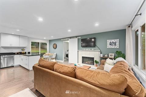625 217th St SW, Bothell, WA 98021 photo 4