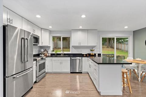 625 217th St SW, Bothell, WA 98021 photo 9