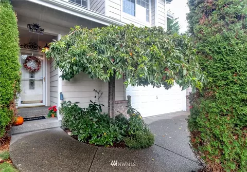 404 Eldredge Ave NW, Orting, WA 98360 photo 2