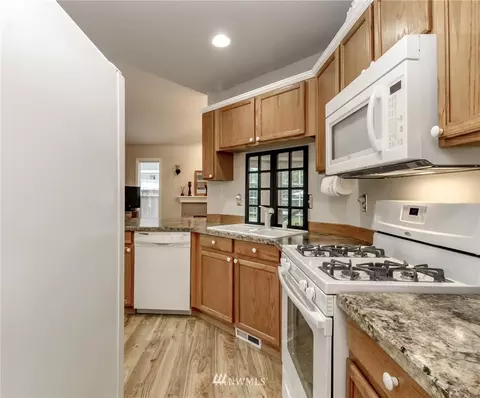 404 Eldredge Ave NW, Orting, WA 98360 photo 11