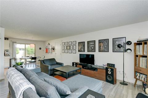 3718 Hoadly Loop SE, Tumwater, WA 98501 photo 2