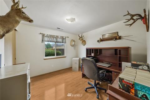 1303 Nunnally Ave NW, Orting, WA 98360 photo 7