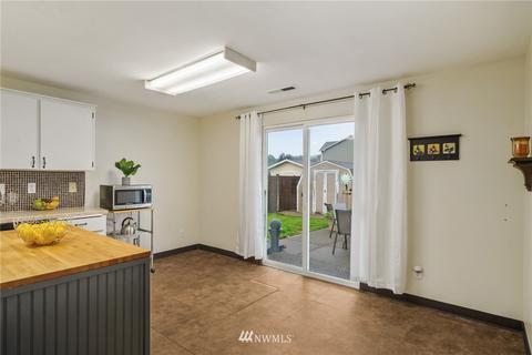 1303 Nunnally Ave NW, Orting, WA 98360 photo 5
