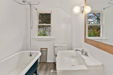 9818 Cherry St, Edmonds, WA 98020 photo 29