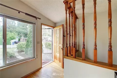 9221 NE 183rd St, Bothell, WA 98011 photo 3