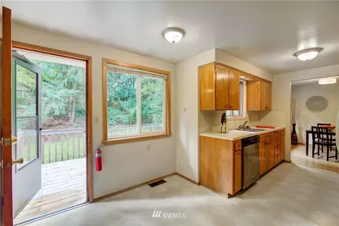 9221 NE 183rd St, Bothell, WA 98011 photo 12