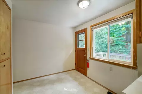 9221 NE 183rd St, Bothell, WA 98011 photo 11