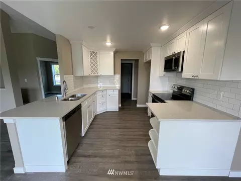 507 Callendar St NW, Orting, WA 98360 photo 11