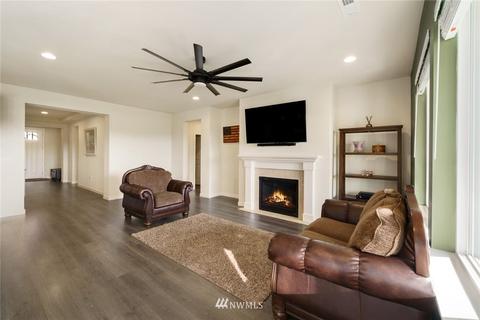 1136 Boyle St, Enumclaw, WA 98022 photo 5