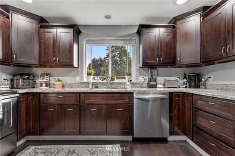 514 Washington Ave SE, Orting, WA 98360 photo 3