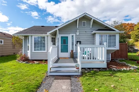 1810 Pine St, Everett, WA 98201 photo 1