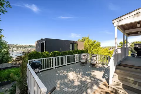 1803 Broadway E, Seattle, WA 98102 photo 6