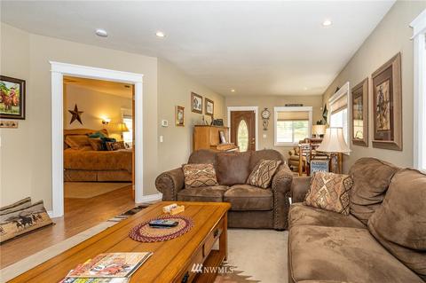 953 Winlock Vader Rd, Winlock, WA 98596 photo 5