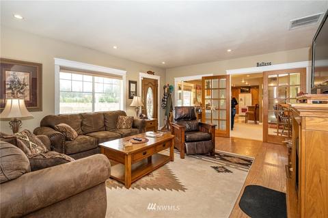 953 Winlock Vader Rd, Winlock, WA 98596 photo 4
