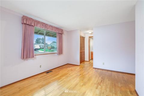 1947 Clovercrest St, Enumclaw, WA 98022 photo 8