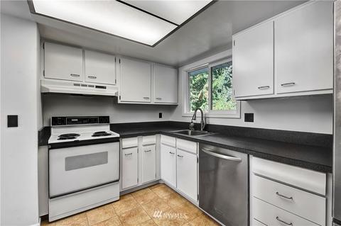 22119 Meridian Ave S, Bothell, WA 98021 photo 9