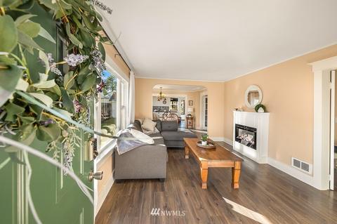 2128 Pine St, Everett, WA 98201 photo 3
