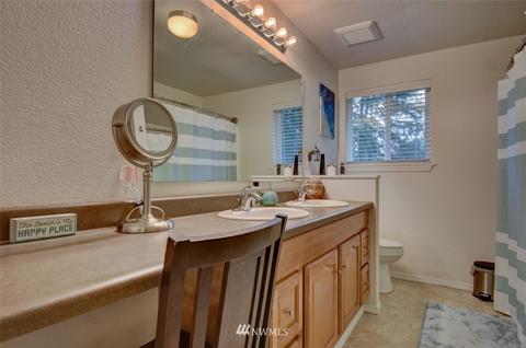 702 Tipsoo Loop S, Rainier, WA 98576 photo 3