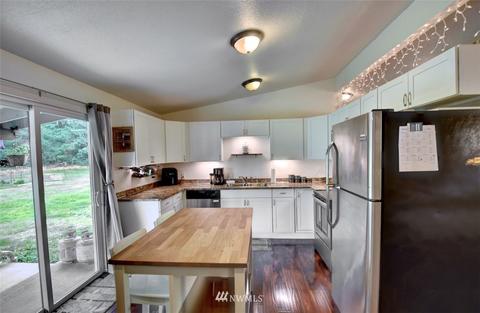 702 Tipsoo Loop S, Rainier, WA 98576 photo 18